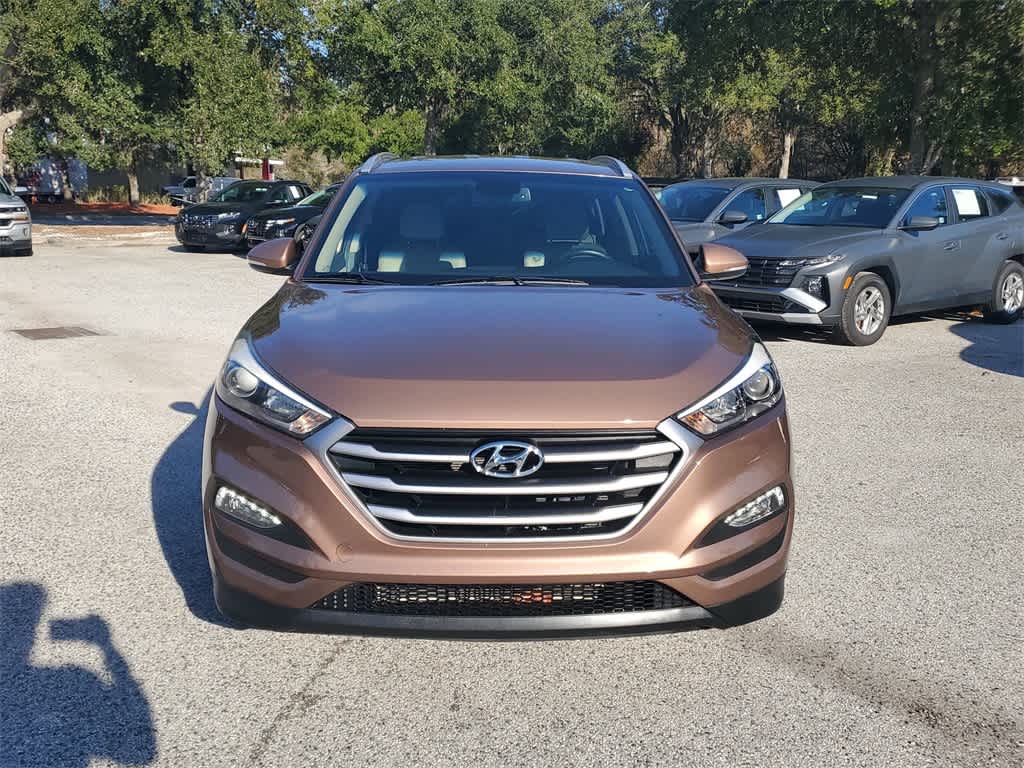 Thumbnail: 2017 Hyundai Tucson - 8