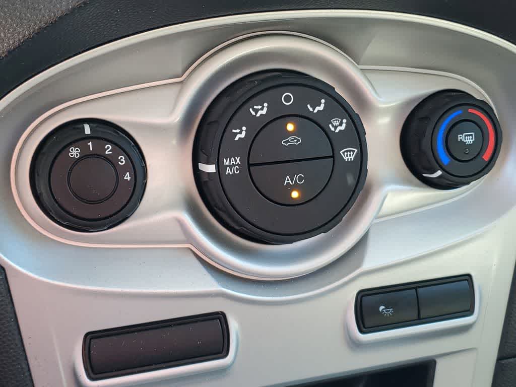 Thumbnail: 2018 Ford Fiesta - 29