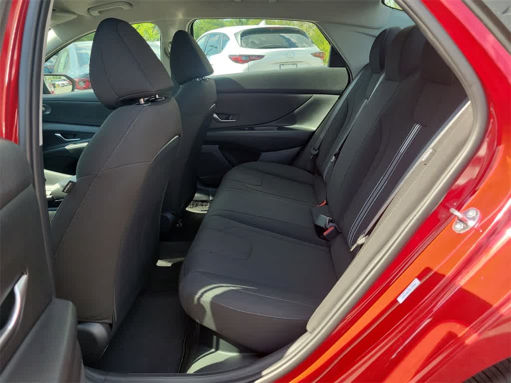 Thumbnail: 2025 Hyundai Elantra - 10