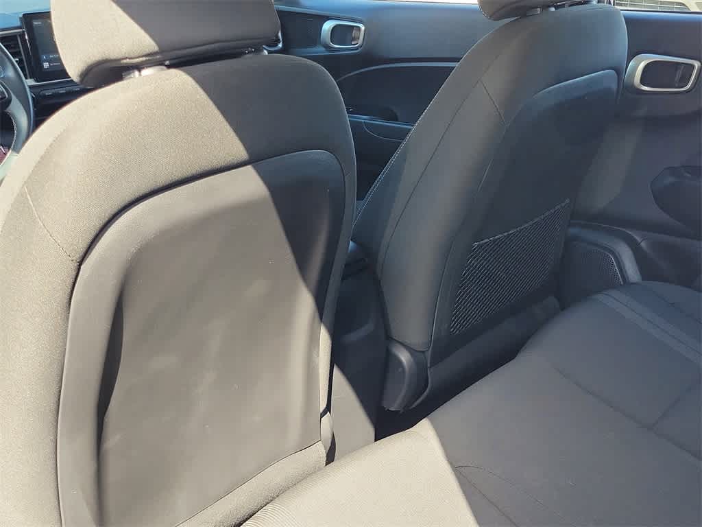 Thumbnail: 2023 Hyundai Venue - 23