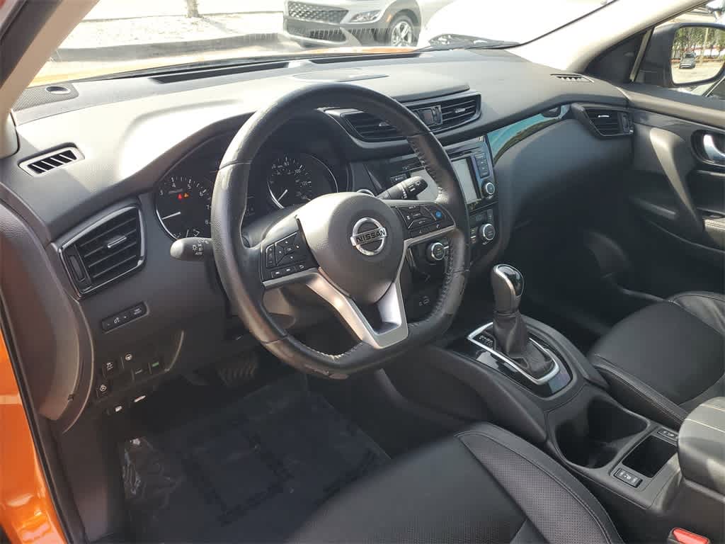 Thumbnail: 2021 Nissan Rogue Sport - 23