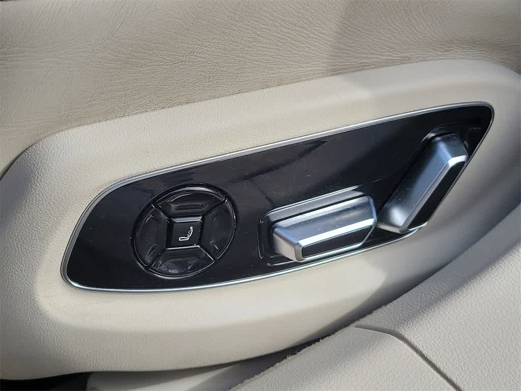 2021 Audi A8 L 28
