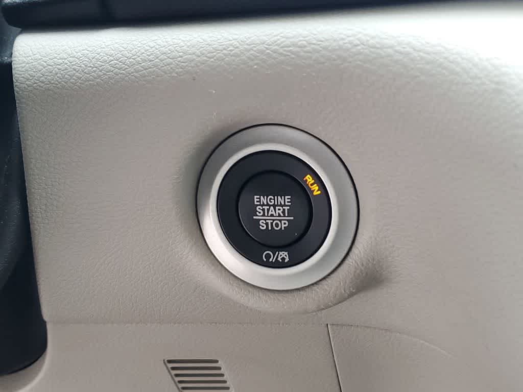 Thumbnail: 2020 Chrysler Pacifica - 29