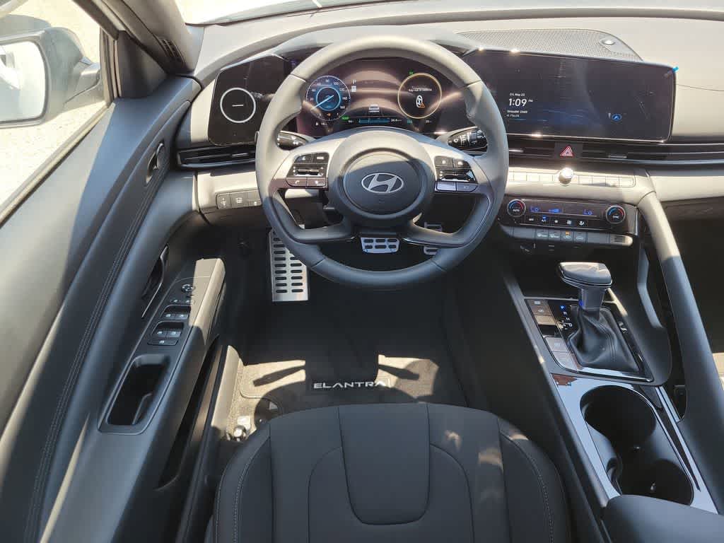 Thumbnail: 2025 Hyundai Elantra - 11