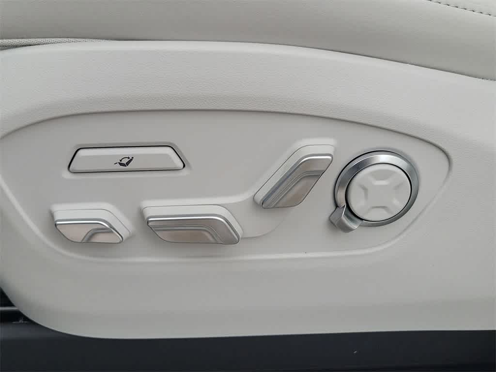 Thumbnail: 2026 Hyundai Ioniq - 21