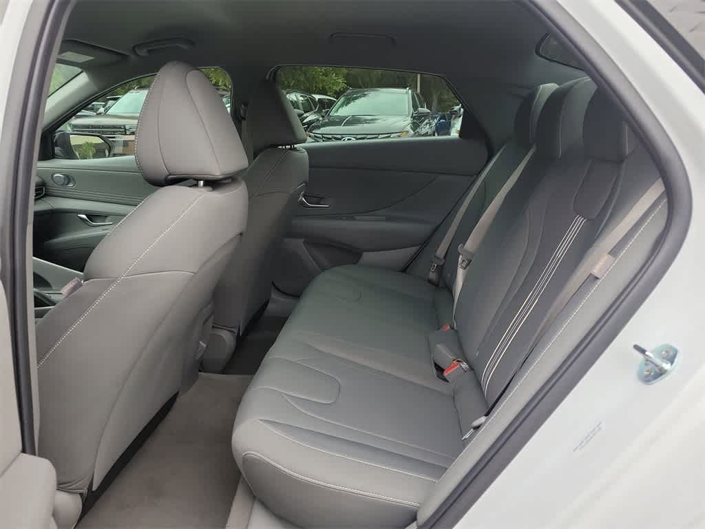 Thumbnail: 2025 Hyundai Elantra - 10