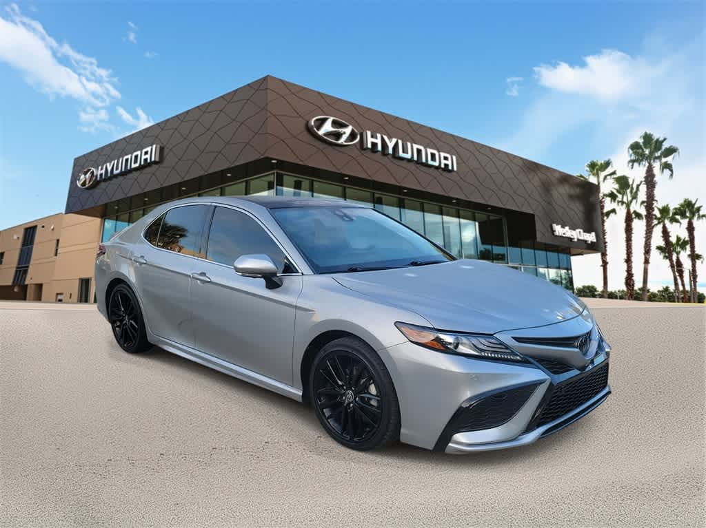 Thumbnail: 2022 Toyota Camry - 4