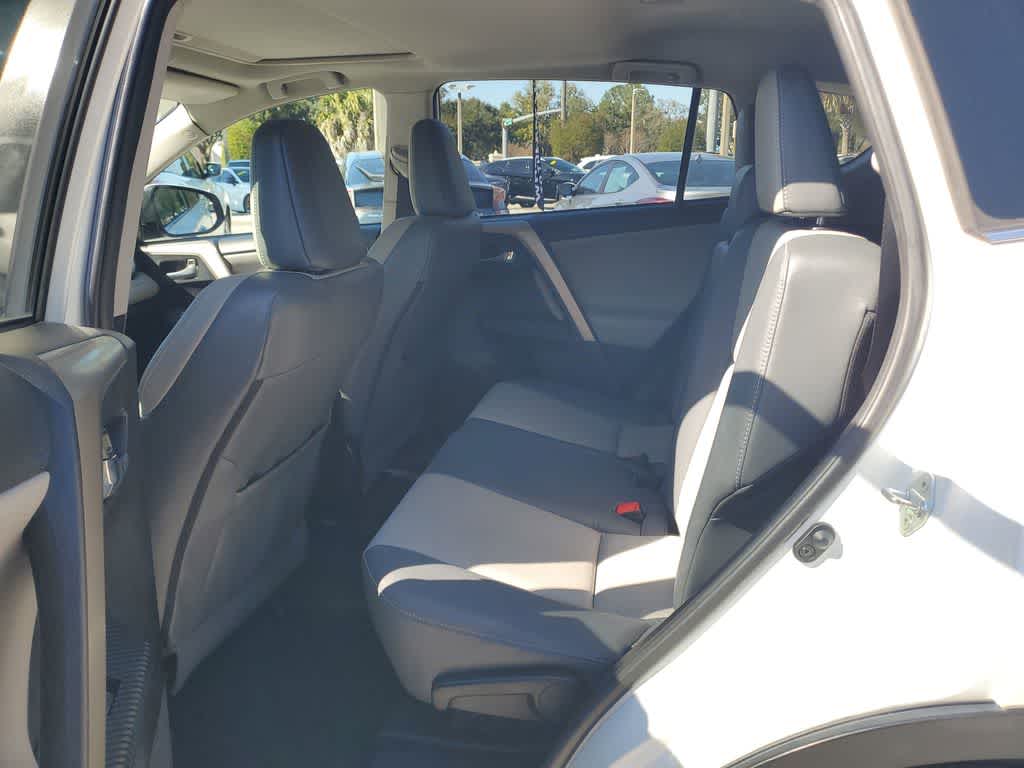 Thumbnail: 2015 Toyota RAV4 - 10