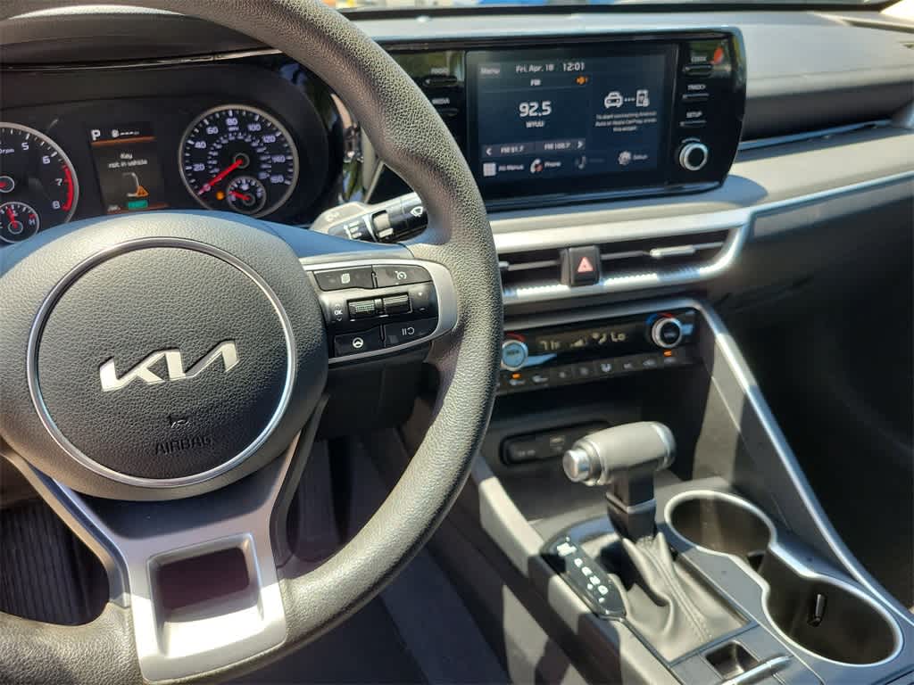 2023 Kia K5 LXS 30