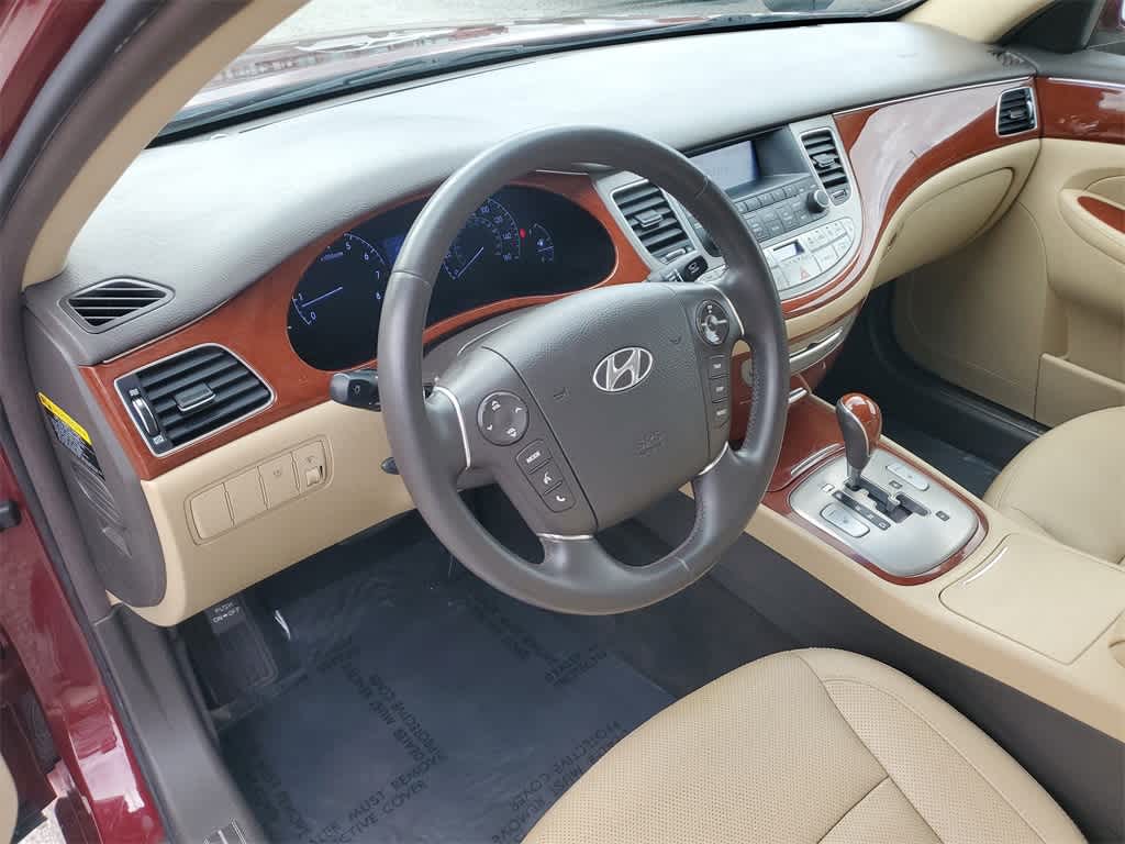 Thumbnail: 2013 Hyundai Genesis - 21