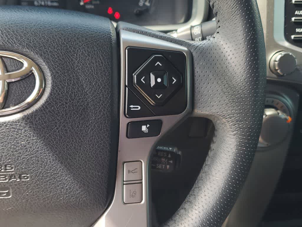 Thumbnail: 2022 Toyota 4Runner - 26