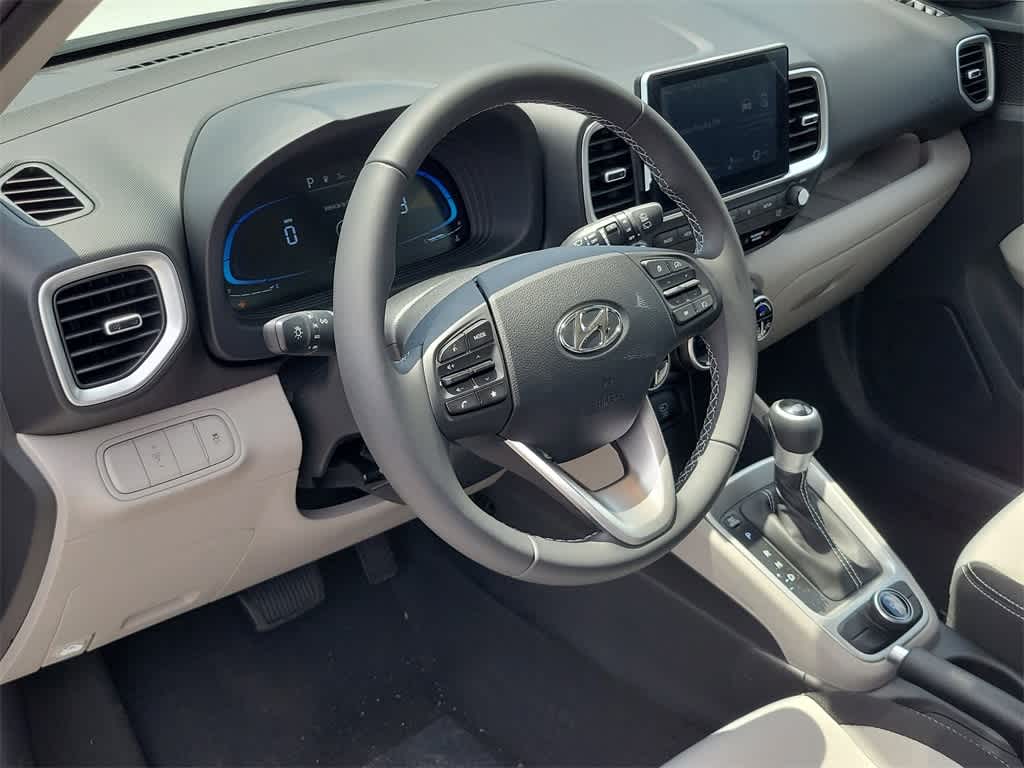 Thumbnail: 2025 Hyundai Venue - 17
