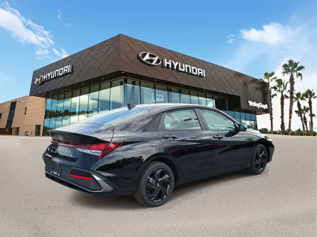 Thumbnail: 2026 Hyundai Elantra - 3