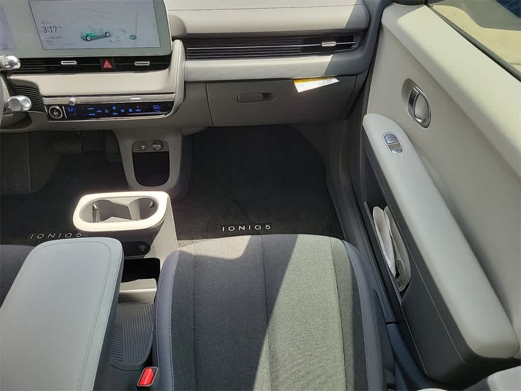 Thumbnail: 2023 Hyundai Ioniq 5 - 13