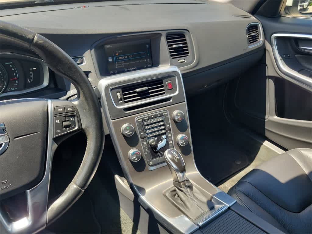 Thumbnail: 2014 Volvo S60 - 32