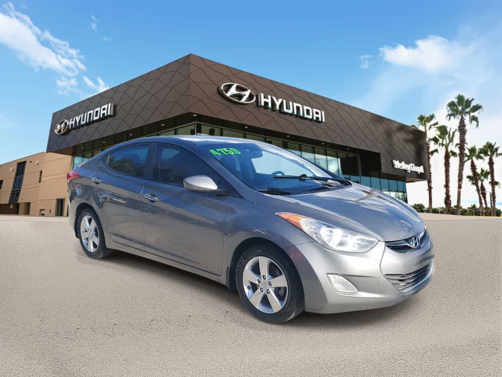 Thumbnail: 2013 Hyundai Elantra - 4