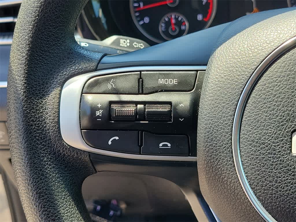 2023 Kia K5 LXS 23