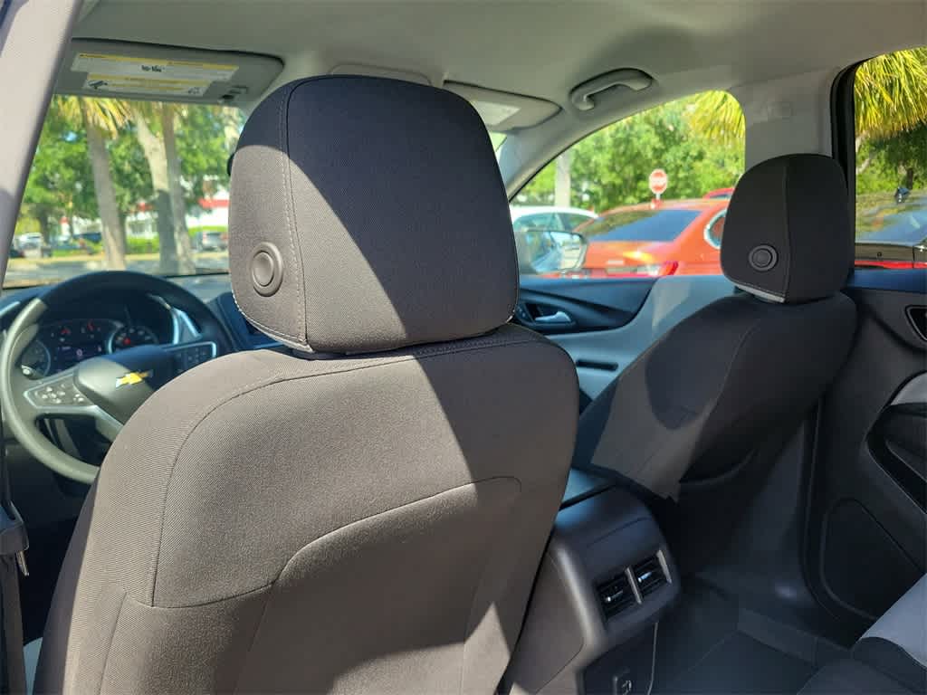 Thumbnail: 2022 Chevrolet Equinox - 9