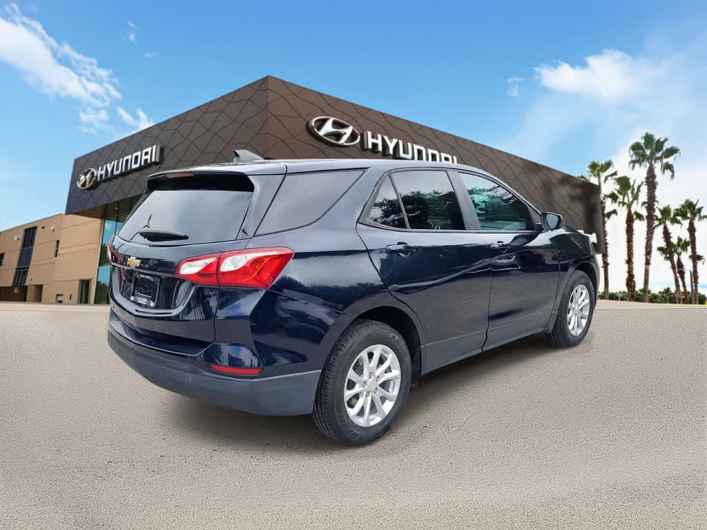 Thumbnail: 2020 Chevrolet Equinox - 3