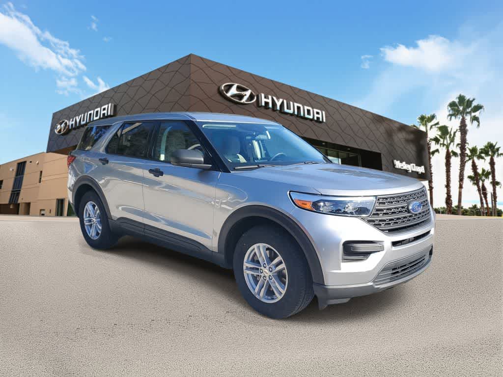 Thumbnail: 2022 Ford Explorer - 4