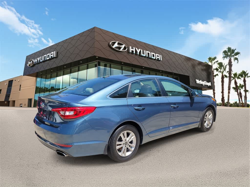 Thumbnail: 2016 Hyundai Sonata - 3