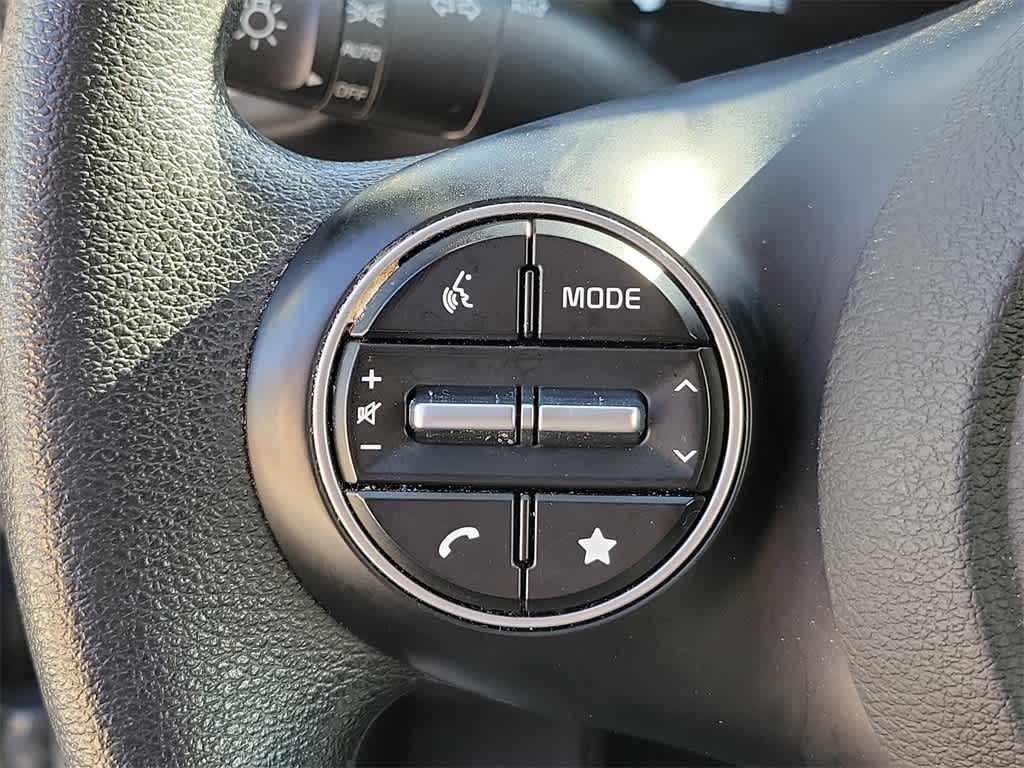 2023 Kia Soul LX 28