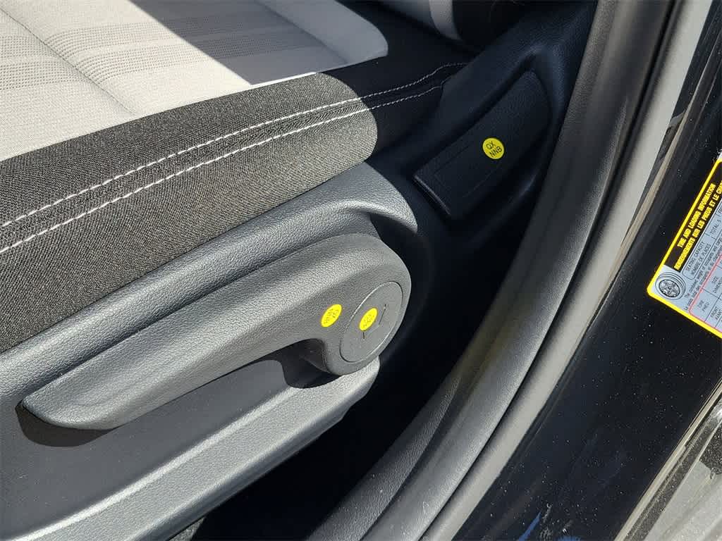 Thumbnail: 2025 Hyundai Venue - 19