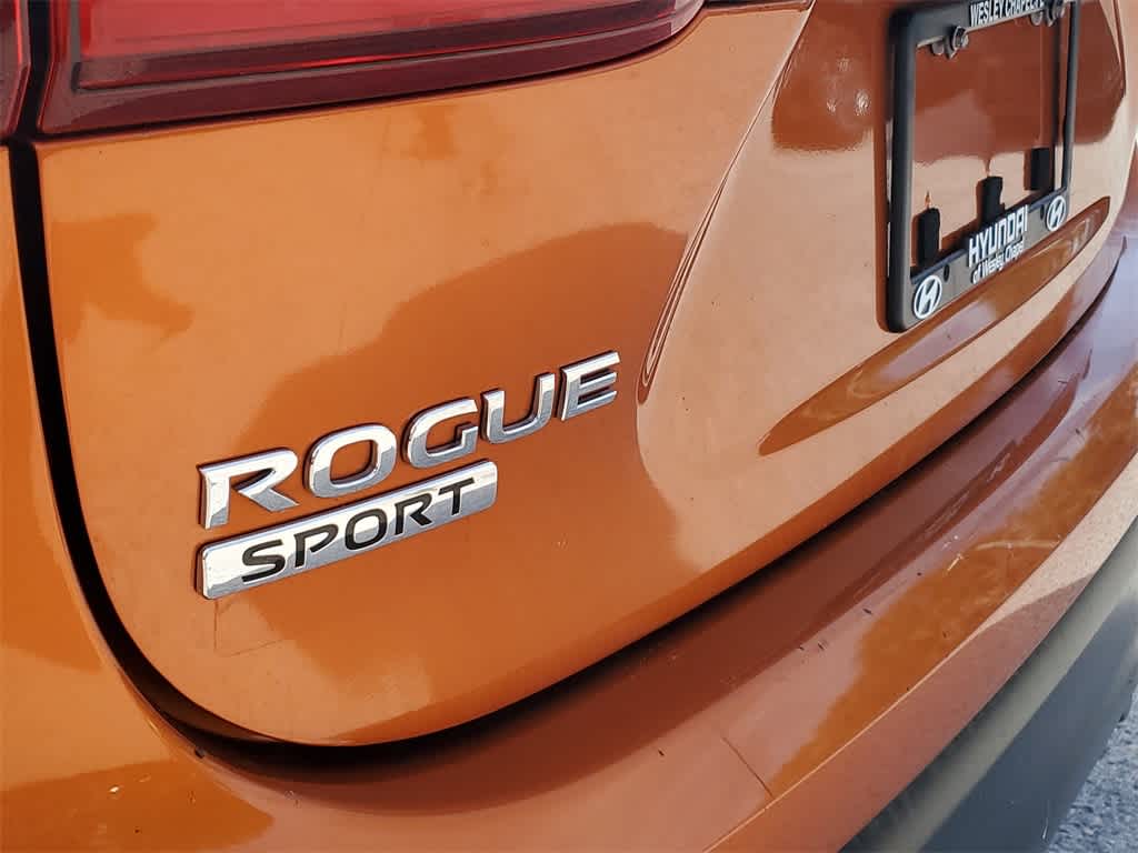 Thumbnail: 2021 Nissan Rogue Sport - 6
