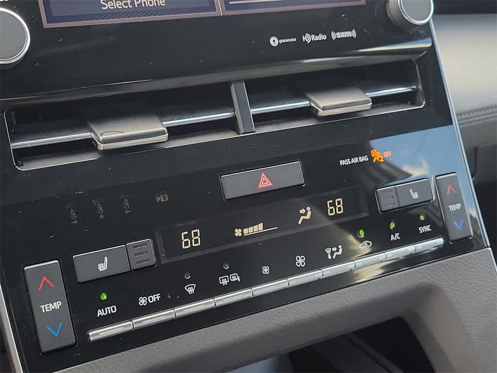 Thumbnail: 2021 Toyota Avalon - 28