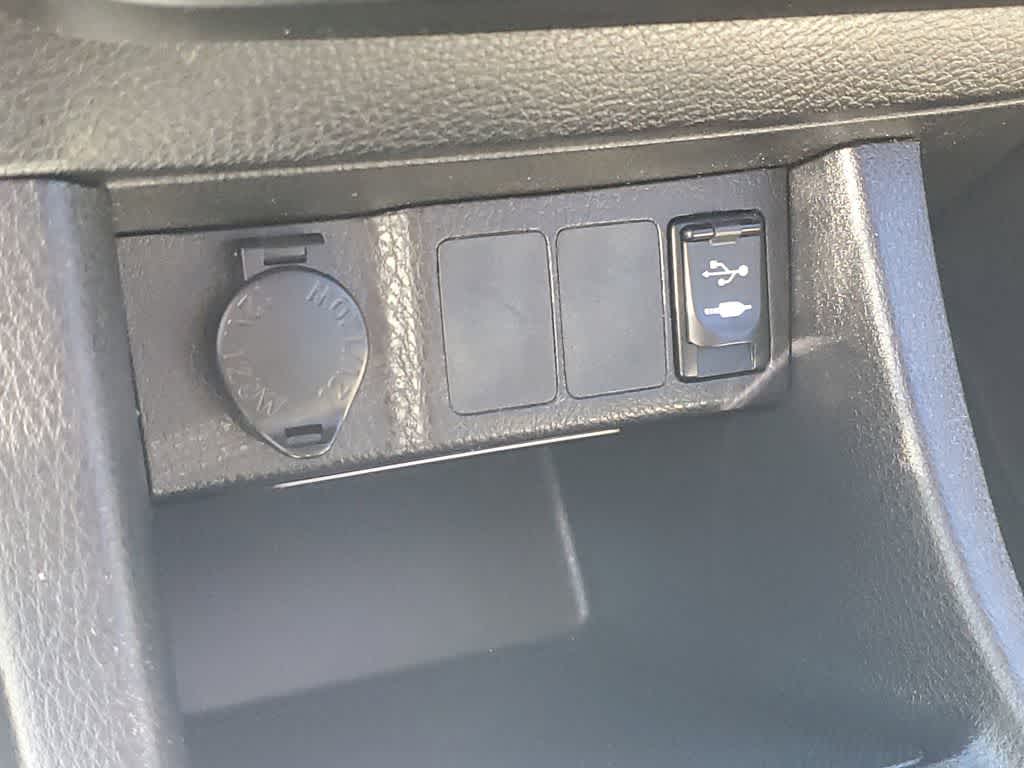 Thumbnail: 2015 Toyota Corolla - 29