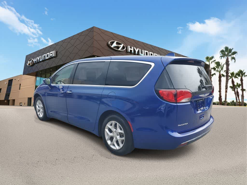 Thumbnail: 2020 Chrysler Pacifica - 2