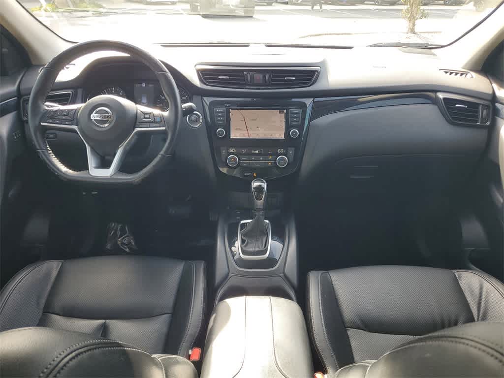 Thumbnail: 2021 Nissan Rogue Sport - 13