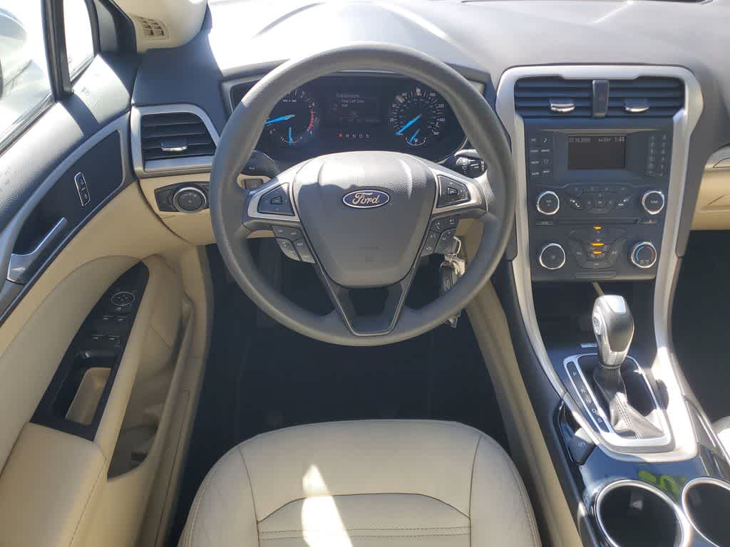 Thumbnail: 2013 Ford Fusion - 15