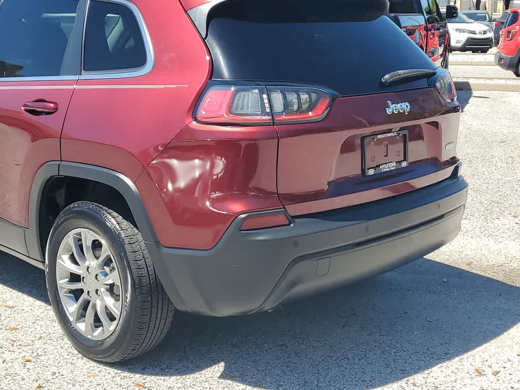 Thumbnail: 2019 Jeep Cherokee - 7