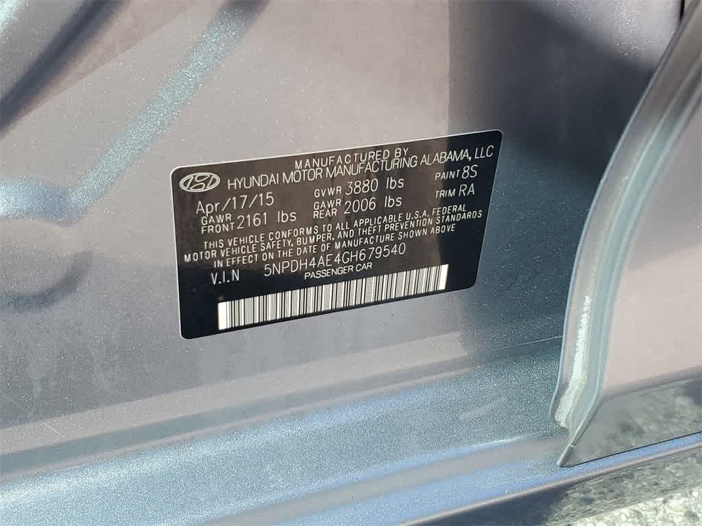 Thumbnail: 2016 Hyundai Elantra - 17