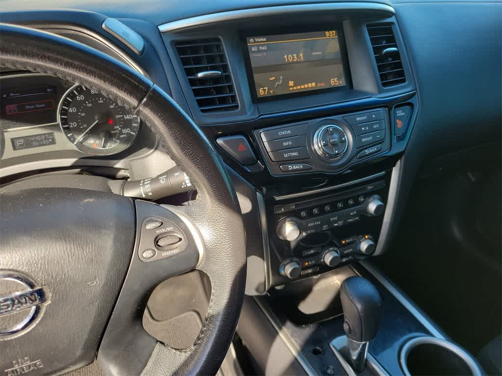 Thumbnail: 2014 Nissan Pathfinder - 30