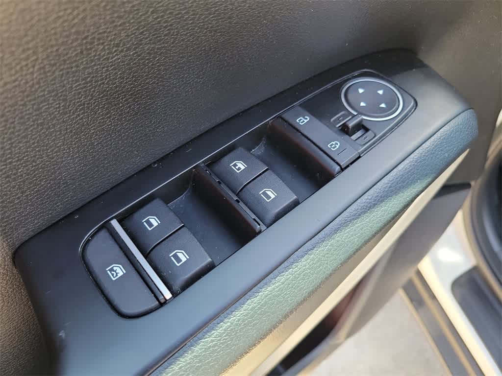 Thumbnail: 2023 Kia Soul - 16