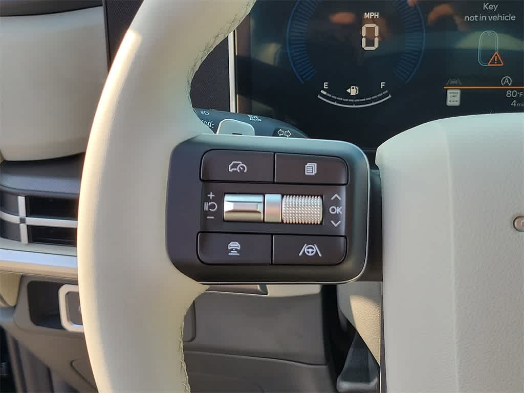 2025 Hyundai Santa Fe SE 28