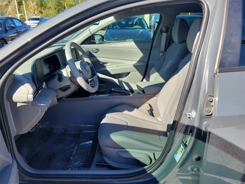 Thumbnail: 2026 Hyundai Elantra - 22