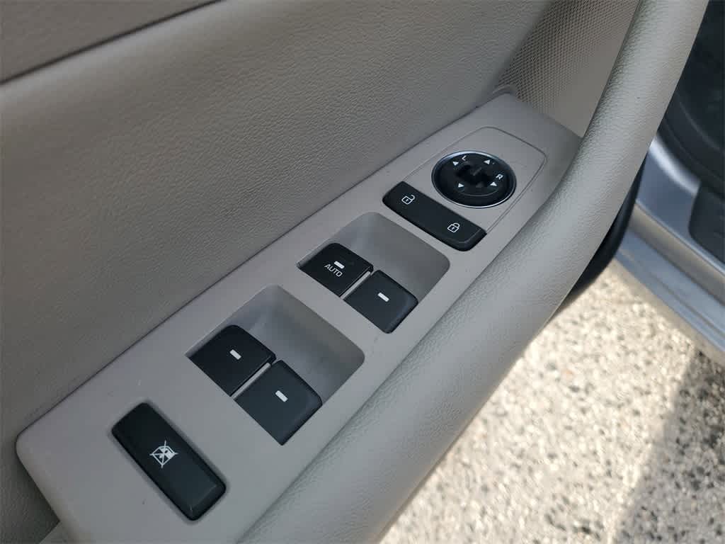 Thumbnail: 2015 Hyundai Sonata - 19