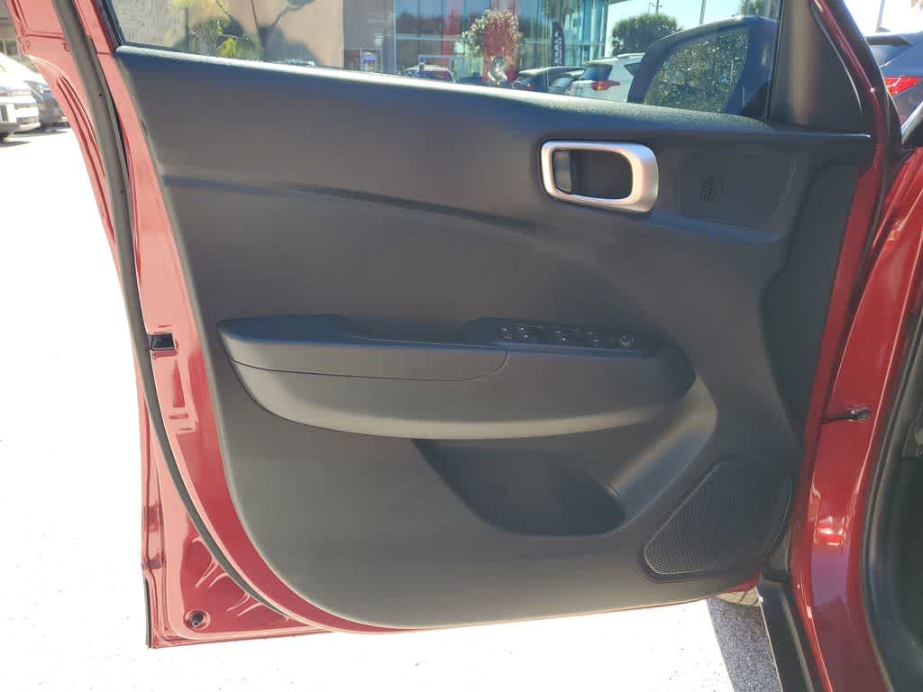 Thumbnail: 2024 Hyundai Venue - 16