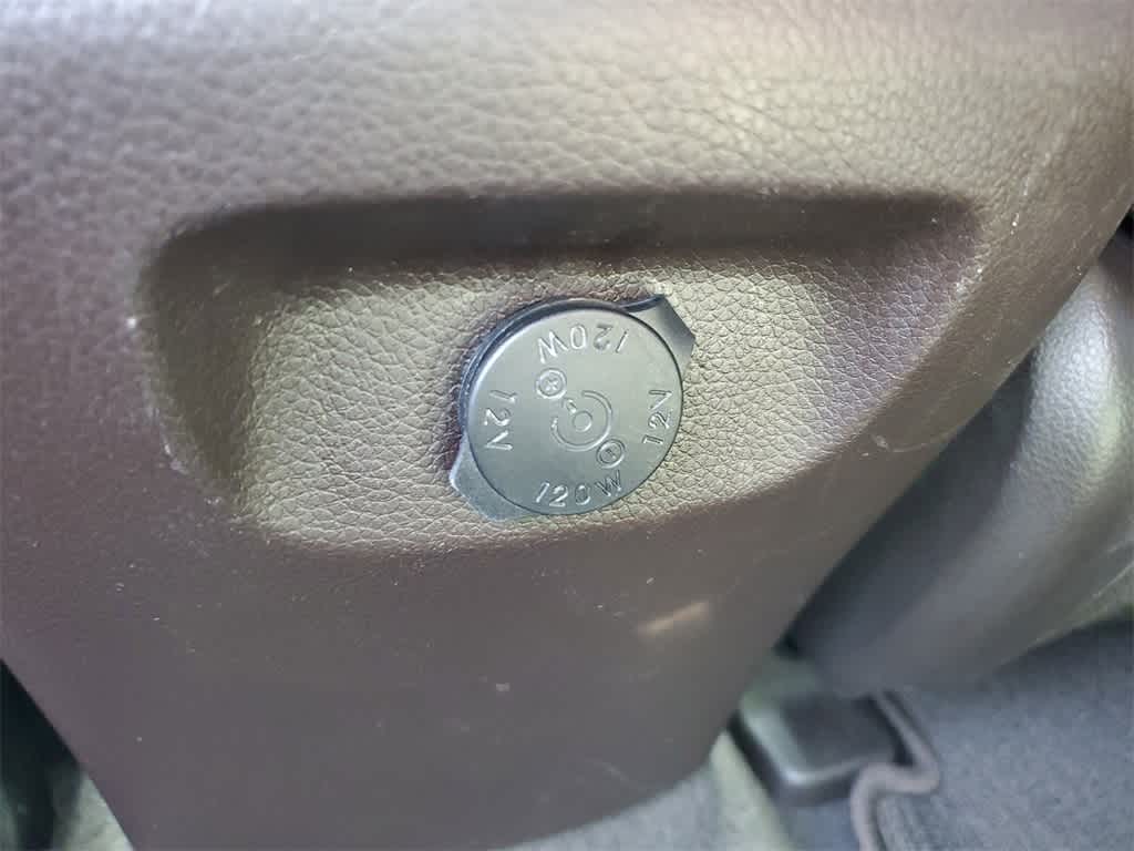 Thumbnail: 2015 Hyundai Santa Fe - 13