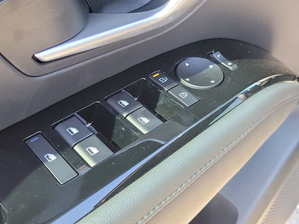 Thumbnail: 2025 Hyundai Santa Cruz - 15