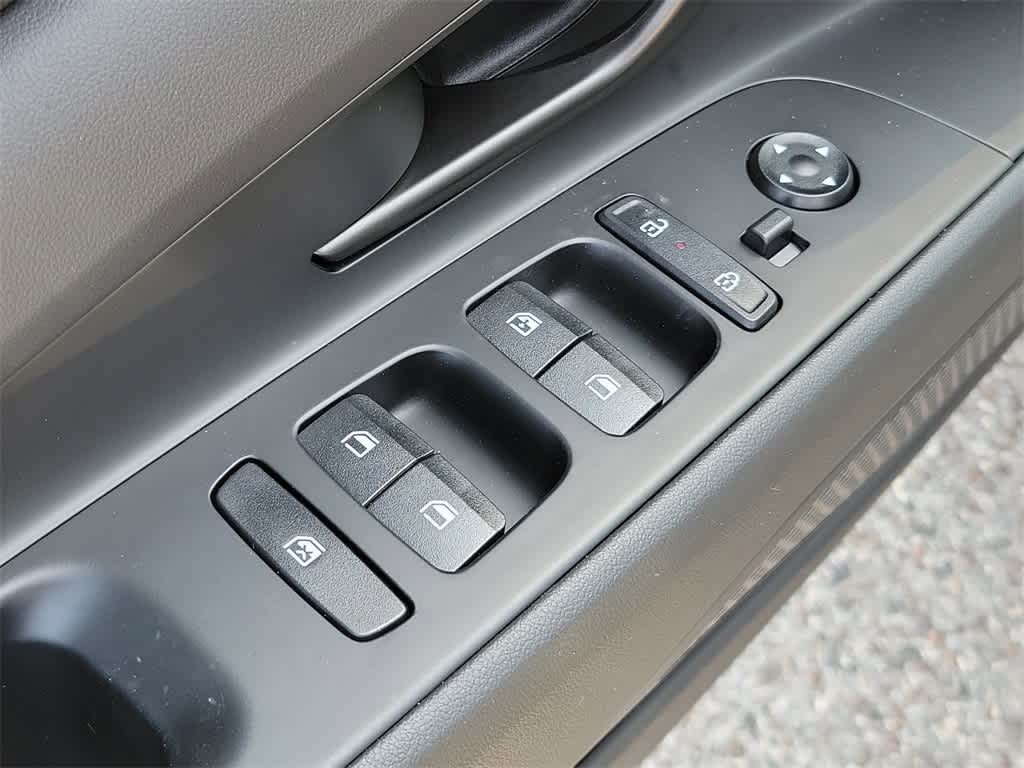 Thumbnail: 2025 Hyundai Elantra - 18