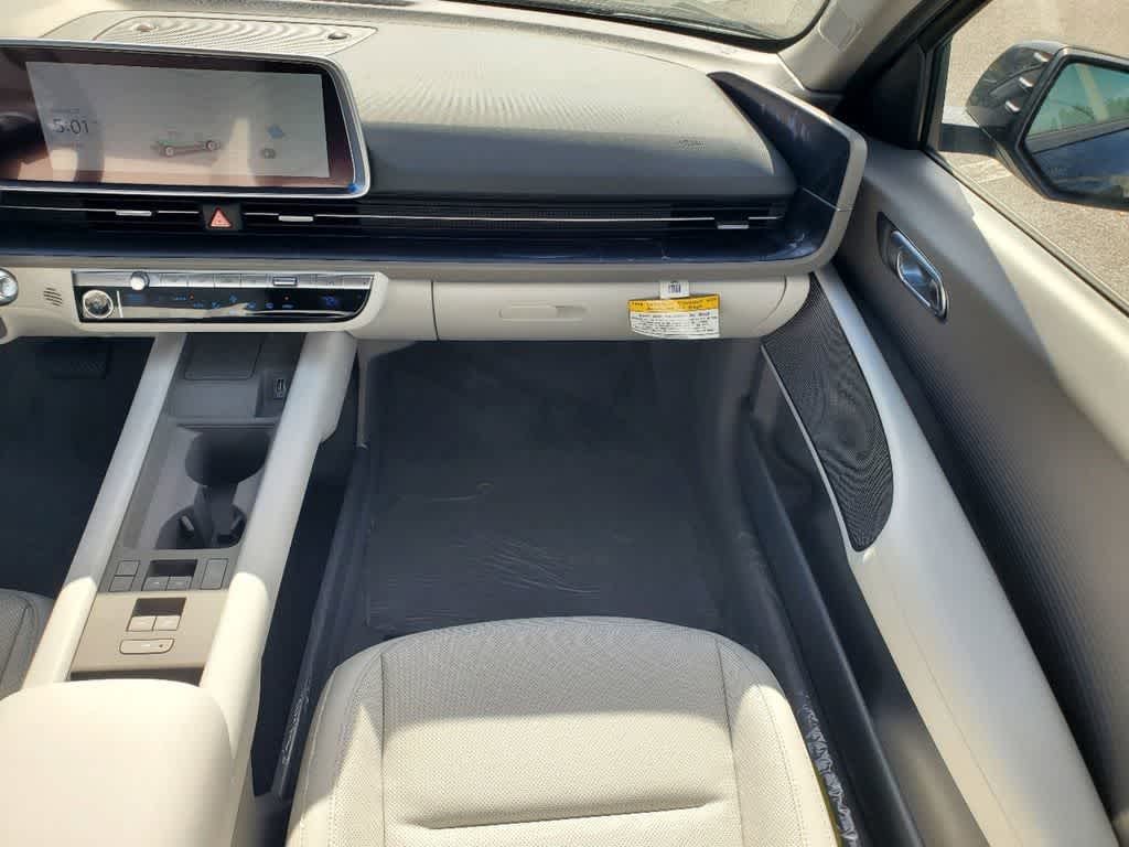 Thumbnail: 2023 Hyundai Ioniq 6 - 8