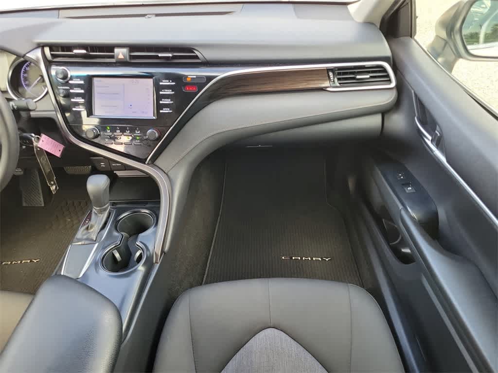 Thumbnail: 2018 Toyota Camry - 12