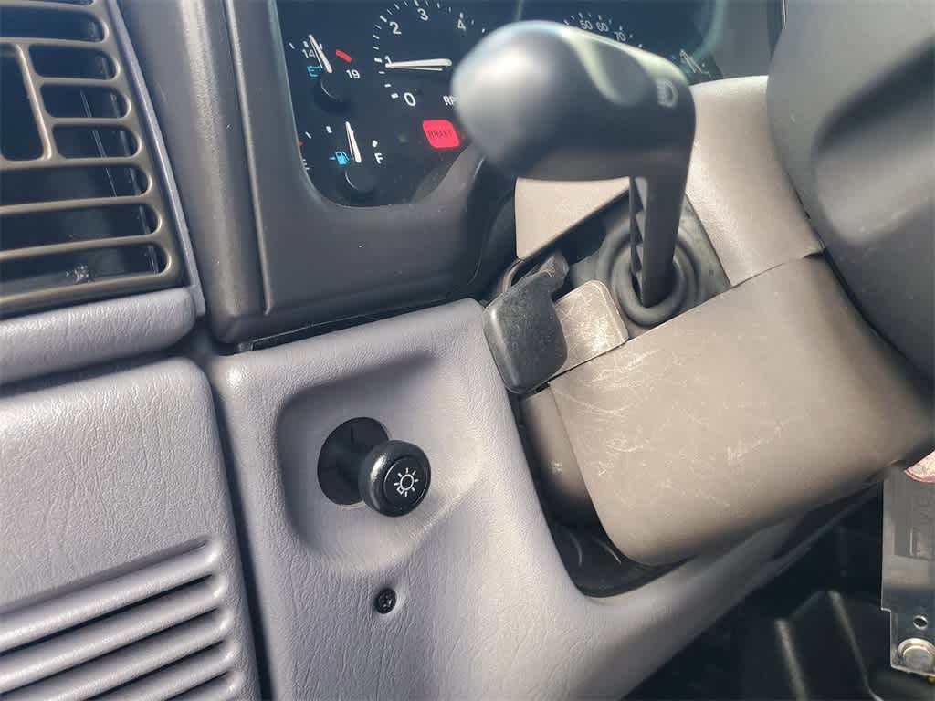 Thumbnail: 1998 Jeep Wrangler - 19