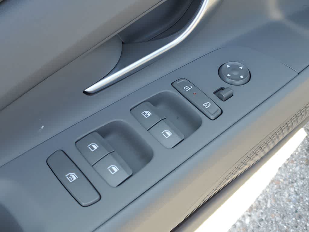 Thumbnail: 2026 Hyundai Elantra - 18