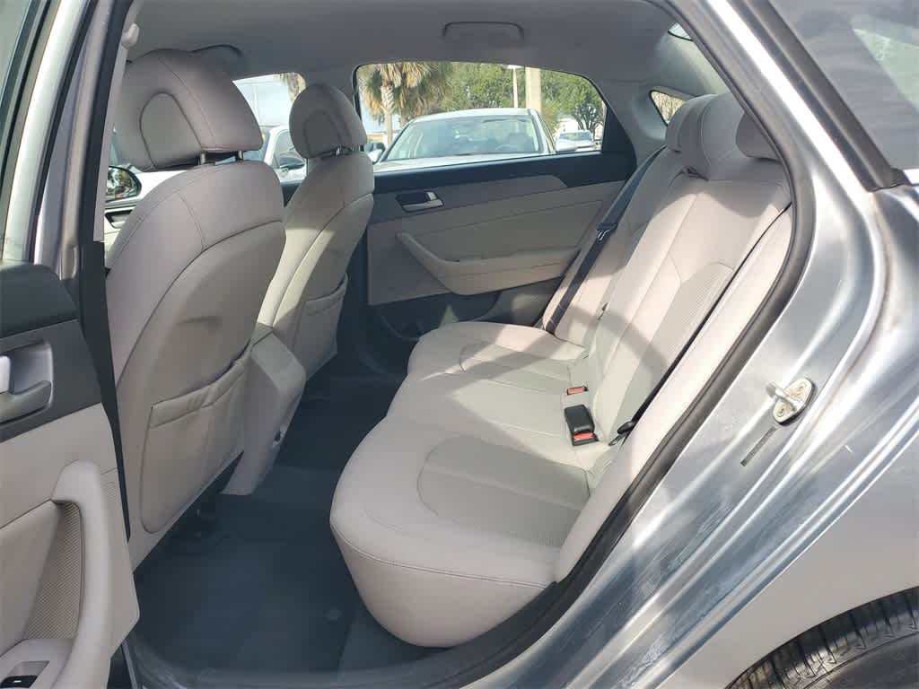 Thumbnail: 2015 Hyundai Sonata - 11