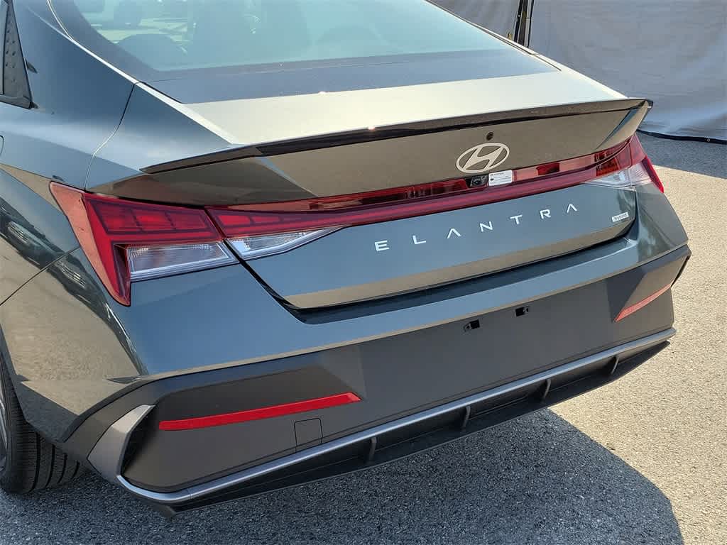 Thumbnail: 2025 Hyundai Elantra - 7